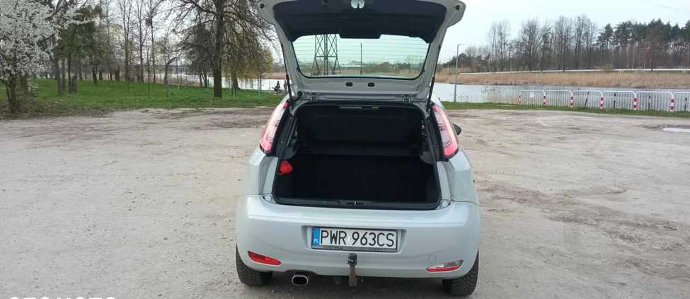 Fiat Punto cena 24100 przebieg: 192585, rok produkcji 2012 z Września małe 121